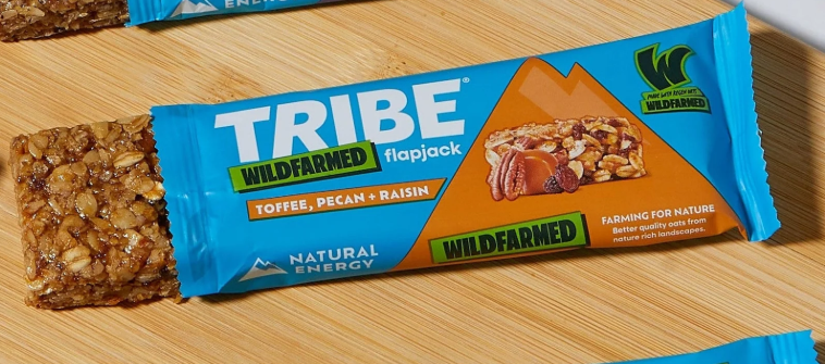 TRIBE x Wildfarmed Flapjack Toffee, Pecan & Raisin Bar 50g